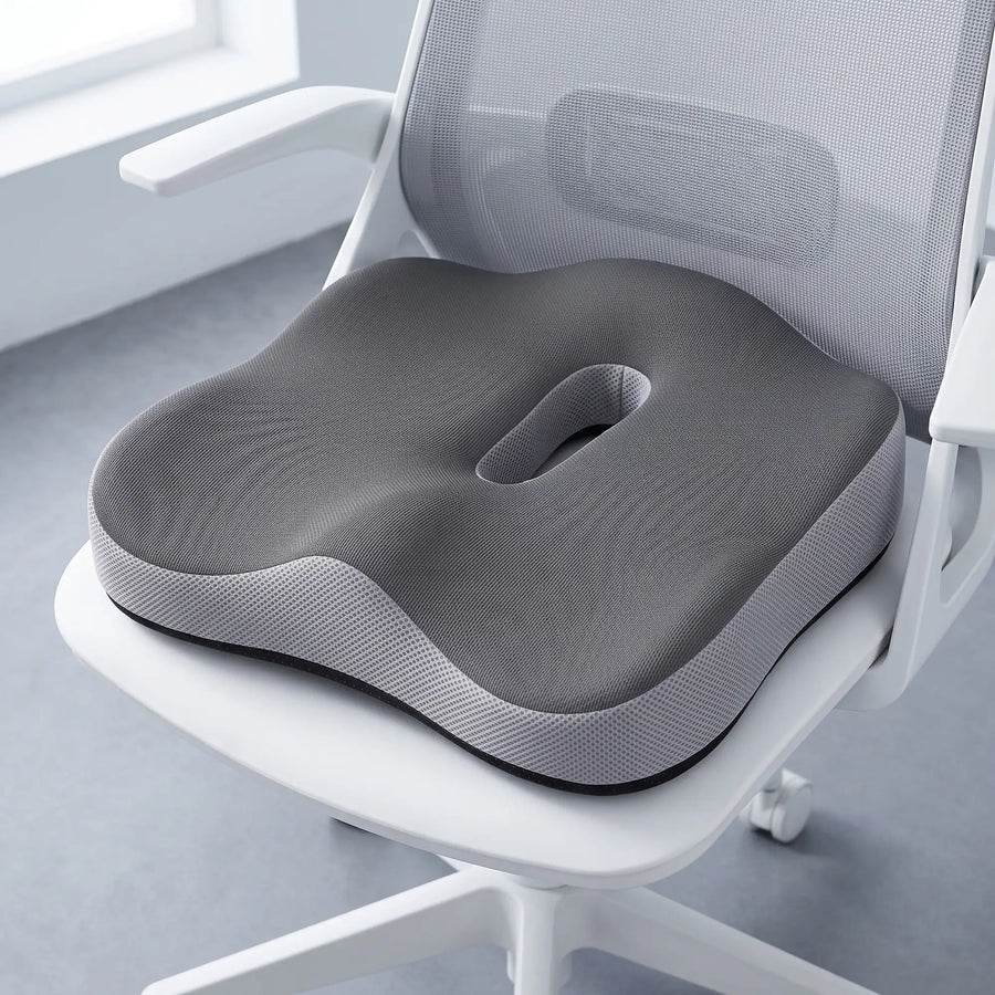 Ergonomický sedák na kancelářské židli